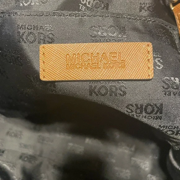 Michael Kors Kempton Black Nylon & Tan Leather Zip Top Tote Bag - Picture 5 of 12